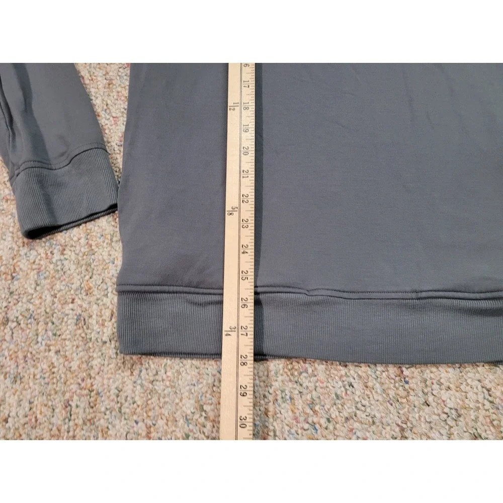 Travis Mathew Sweater Mens Medium‎ Grey Quarter Zip Pullover Golf Performance